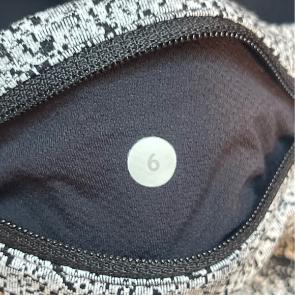 Lululemon Pace Rival Crop leggings in Power Luxtreme fabric Size 6 - Picture 6 of 9